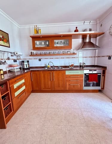 3 bedroom Apartment for sale in Telde with garage - € 290,000 (Ref: 10008164)