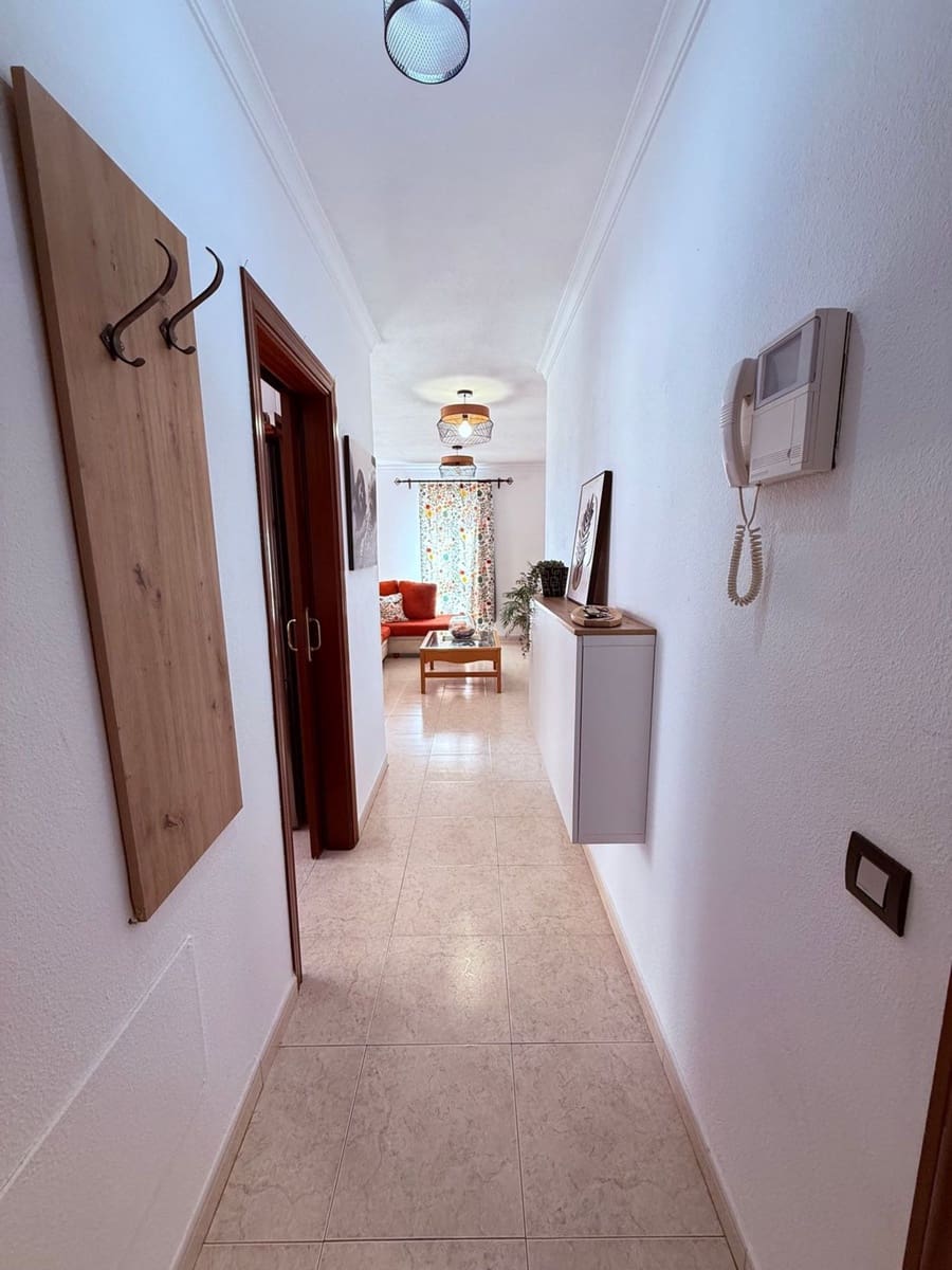 3 bedroom Apartment for sale in Telde with garage - € 290,000 (Ref: 10008164)