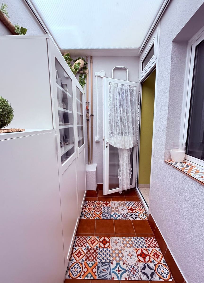 3 bedroom Apartment for sale in Telde with garage - € 290,000 (Ref: 10008164)