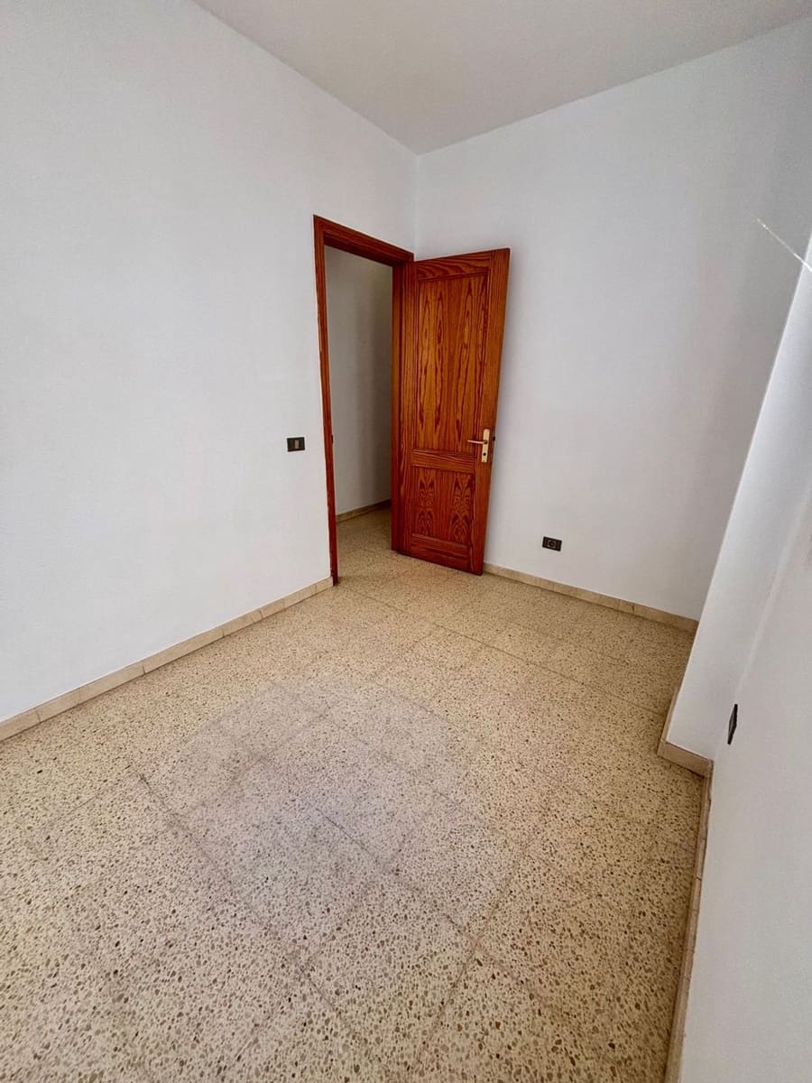 Apartamento de 4 habitaciones en Gáldar en venta con garaje - 259.000 € (Ref: 10012793)