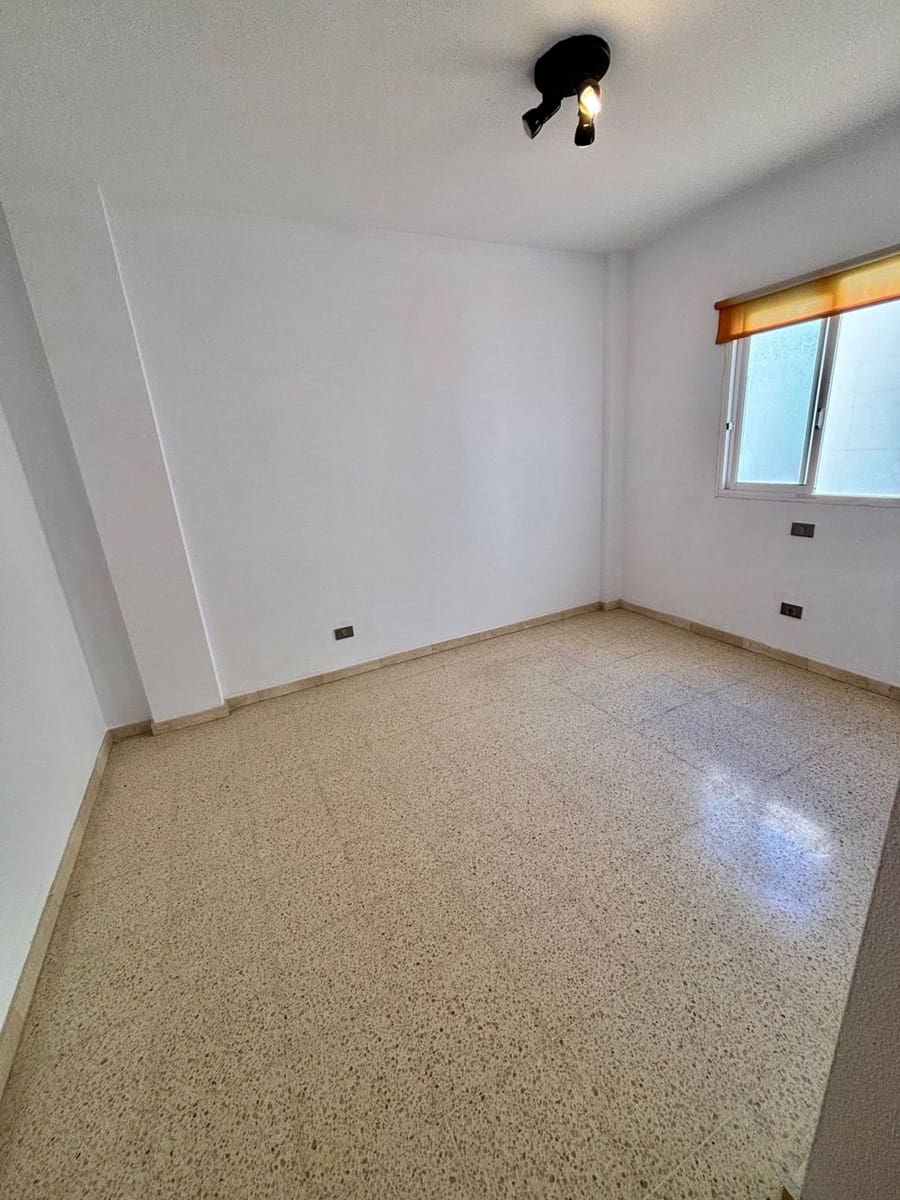 Apartamento de 4 habitaciones en Gáldar en venta con garaje - 259.000 € (Ref: 10012793)