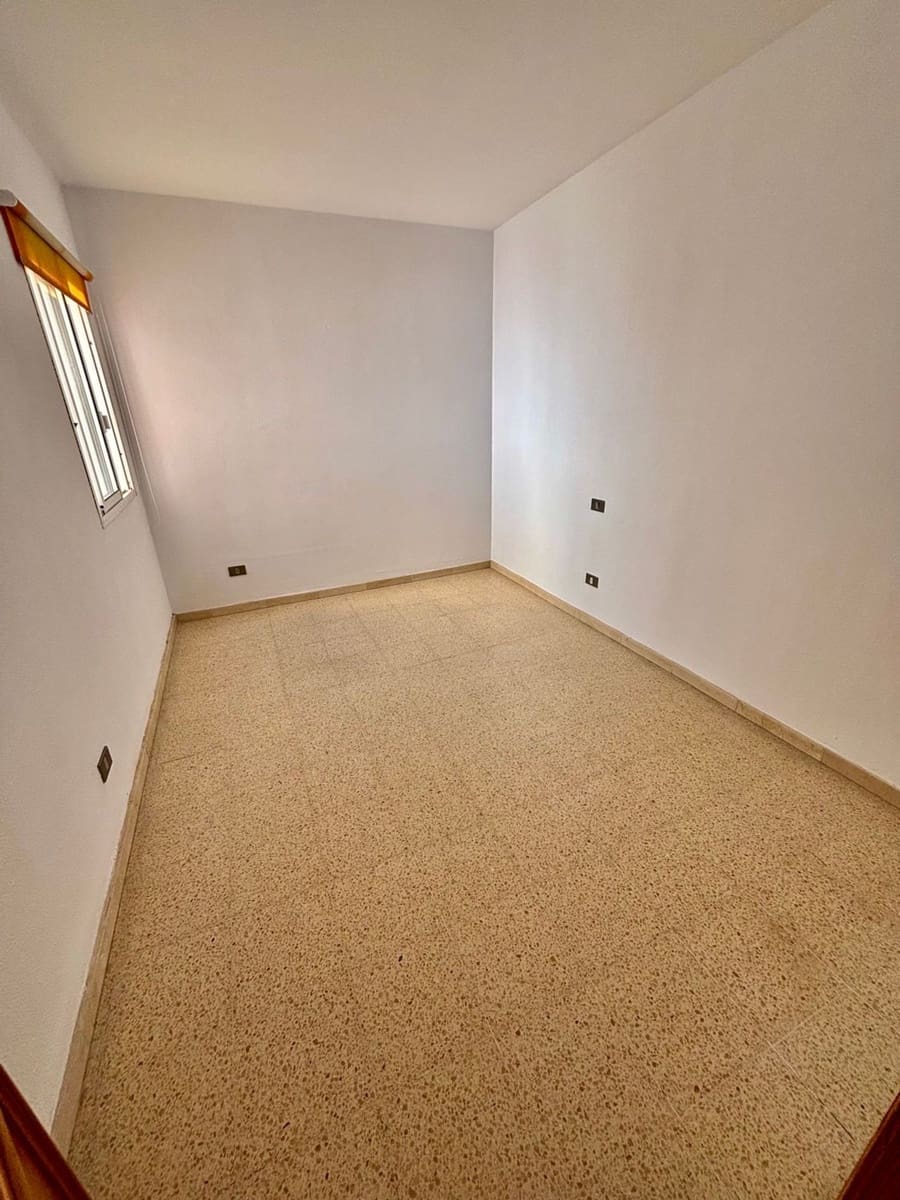 Apartamento de 4 habitaciones en Gáldar en venta con garaje - 259.000 € (Ref: 10012793)