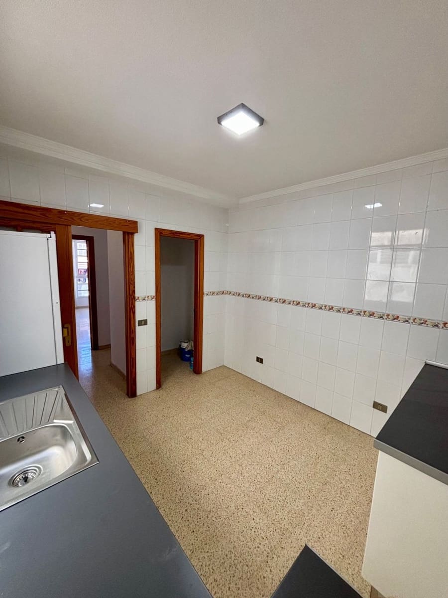 Apartamento de 4 habitaciones en Gáldar en venta con garaje - 259.000 € (Ref: 10012793)