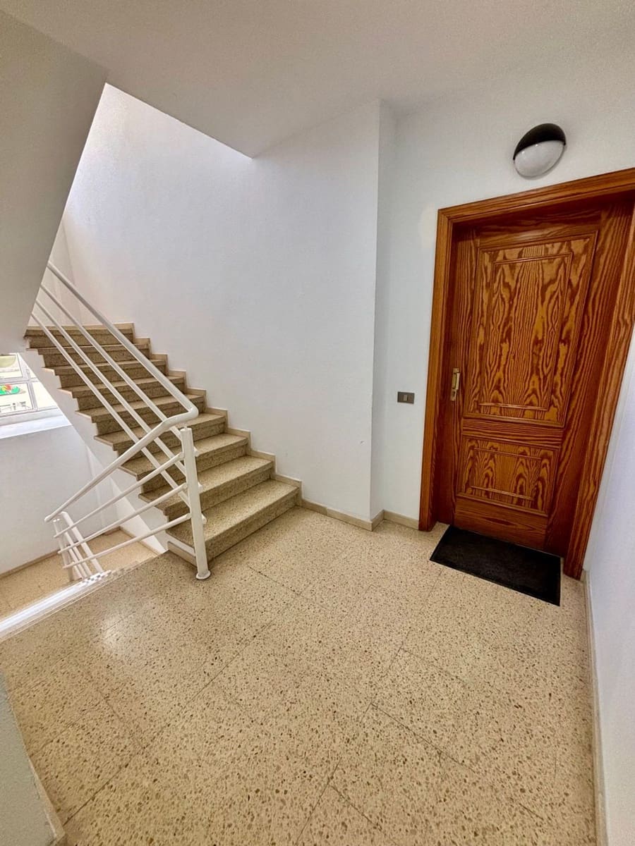 Apartamento de 4 habitaciones en Gáldar en venta con garaje - 259.000 € (Ref: 10012793)