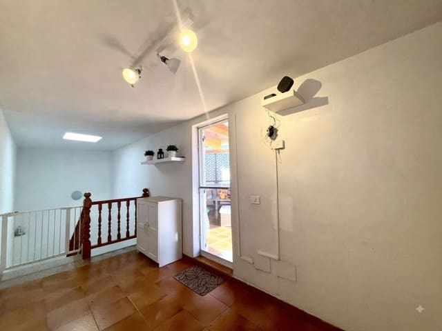 3 Zimmer Haus zu verkaufen in Arucas mit Garage - 284.000 € (Ref: 10015013)