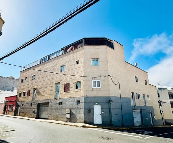3 Zimmer Haus zu verkaufen in Arucas mit Garage - 284.000 € (Ref: 10015013)