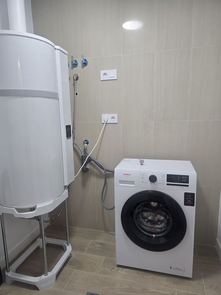 Apartamento de 2 habitaciones en Las Palmas de Gran Canaria en alquiler con garaje - 1.000 € (Ref: 10016907)