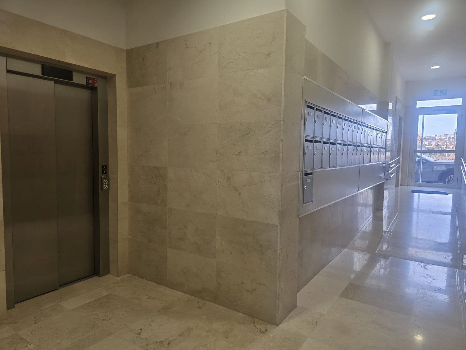 Apartamento de 2 habitaciones en Las Palmas de Gran Canaria en alquiler con garaje - 1.000 € (Ref: 10016907)