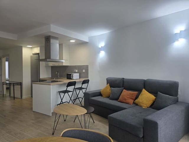 2 soveværelse Lejlighed til leje i Siete Palmas, Las Palmas de Gran Canaria med garage - € 1.000 (Ref: 10016907)