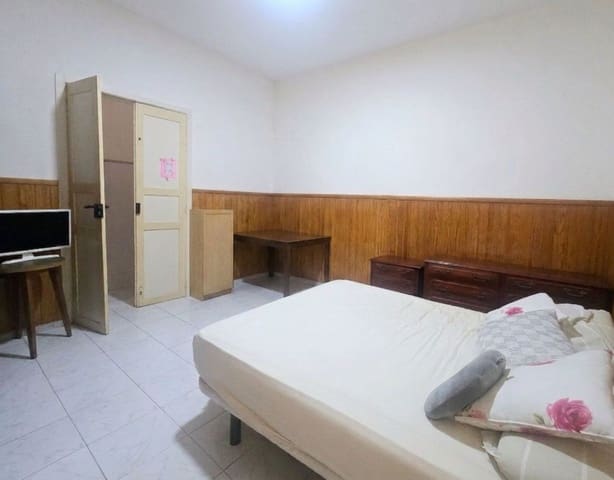 3 chambre Appartement à vendre à Vegueta, Las Palmas de Gran Canaria - 145 000 € (Ref: 10021922)