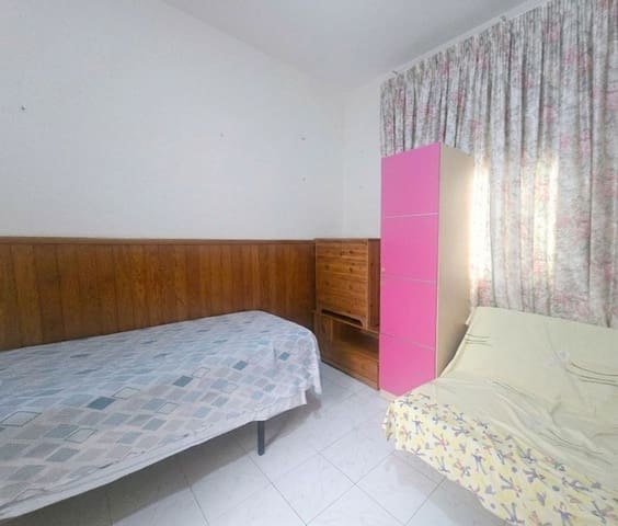 3 chambre Appartement à vendre à Vegueta, Las Palmas de Gran Canaria - 145 000 € (Ref: 10021922)