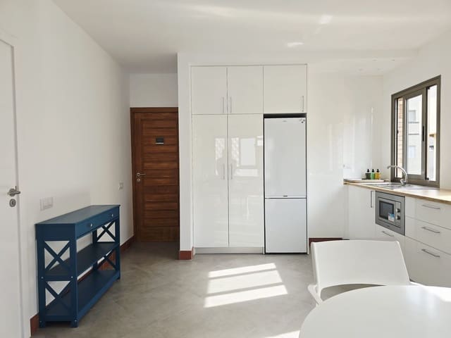 1 chambre Appartement à vendre à Santa Catalina - Canteras, Las Palmas de Gran Canaria avec garage - 370 000 € (Ref: 10023526)