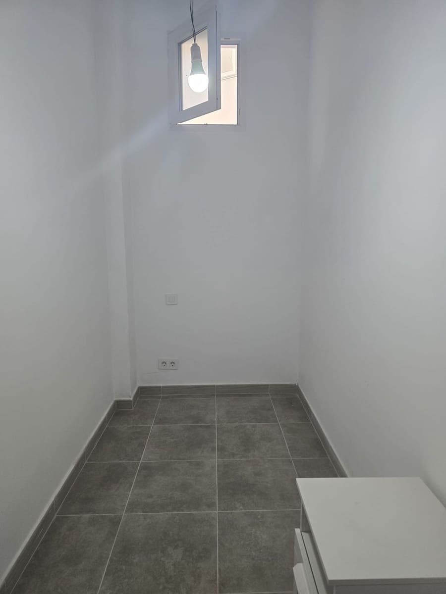 7 bedroom Townhouse for sale in Telde with garage - € 297,000 (Ref: 10025061)