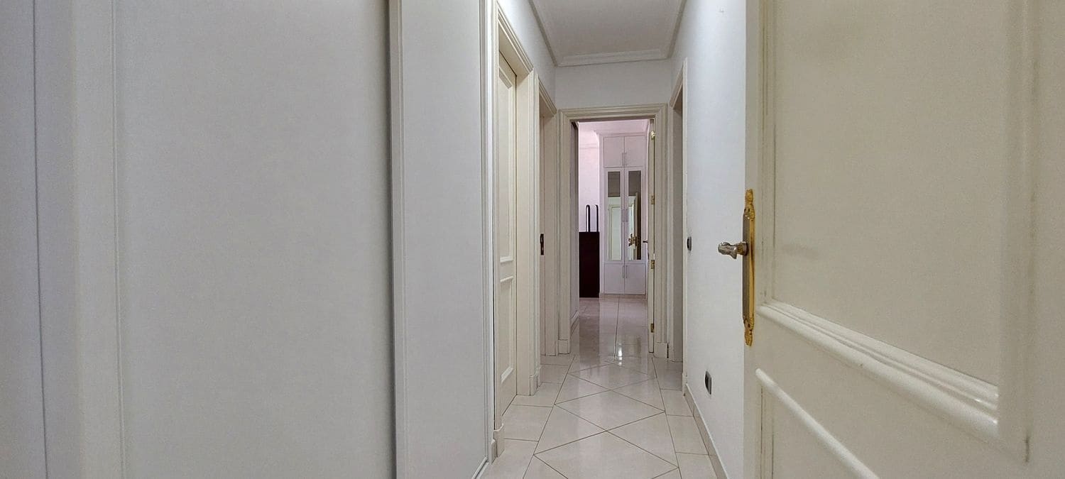 3 bedroom Apartment for rent in Las Palmas de Gran Canaria with garage - € 2,600 (Ref: 10033292)