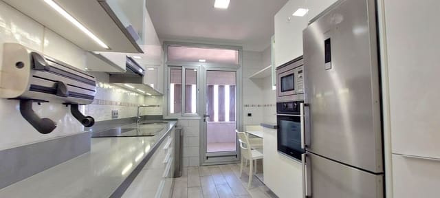3 bedroom Apartment for rent in Arenales - Lugo - Avda. Marítima, Las Palmas de Gran Canaria with garage - € 2,600 (Ref: 10033292)