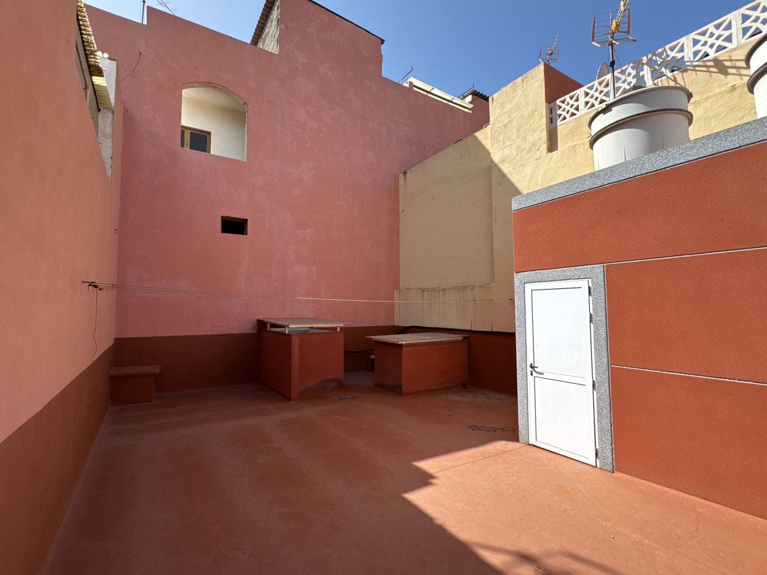 4 chambre Maison de Ville à vendre à Las Palmas de Gran Canaria avec garage - 245 000 € (Ref: 10040241)