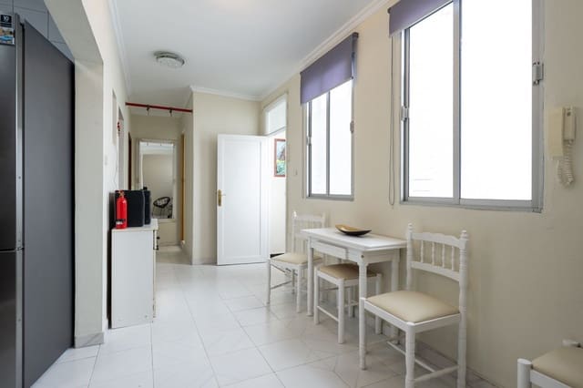 2 chambre Appartement à vendre à Vegueta, Las Palmas de Gran Canaria avec garage - 280 000 € (Ref: 10040242)