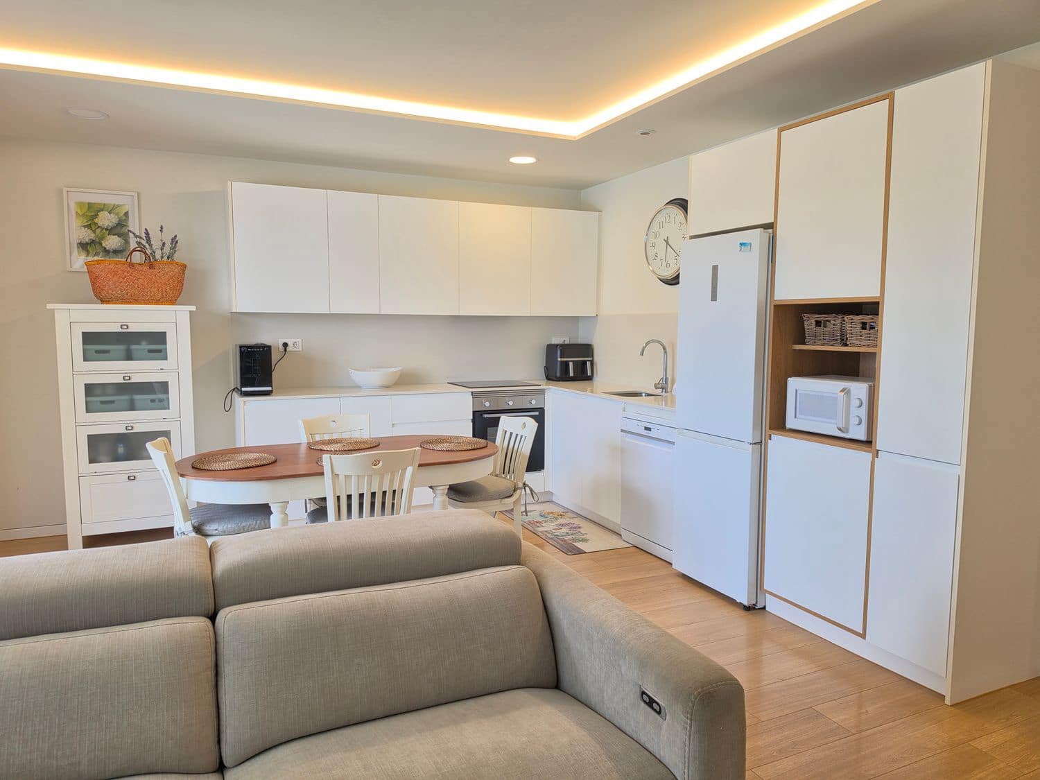 Apartamento de 2 habitaciones en Agaete en alquiler con piscina garaje - 1.450 € (Ref: 10054523)