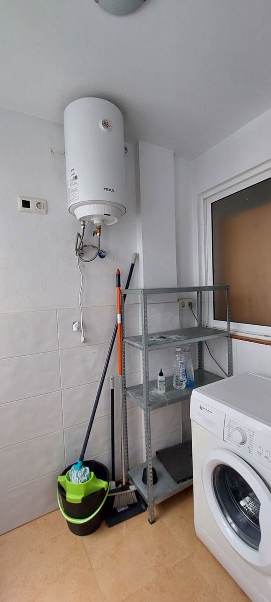 3 soverom Leilighet til leie i Santa Lucia de Tirajana med garasje - € 850 (Ref: 10054524)