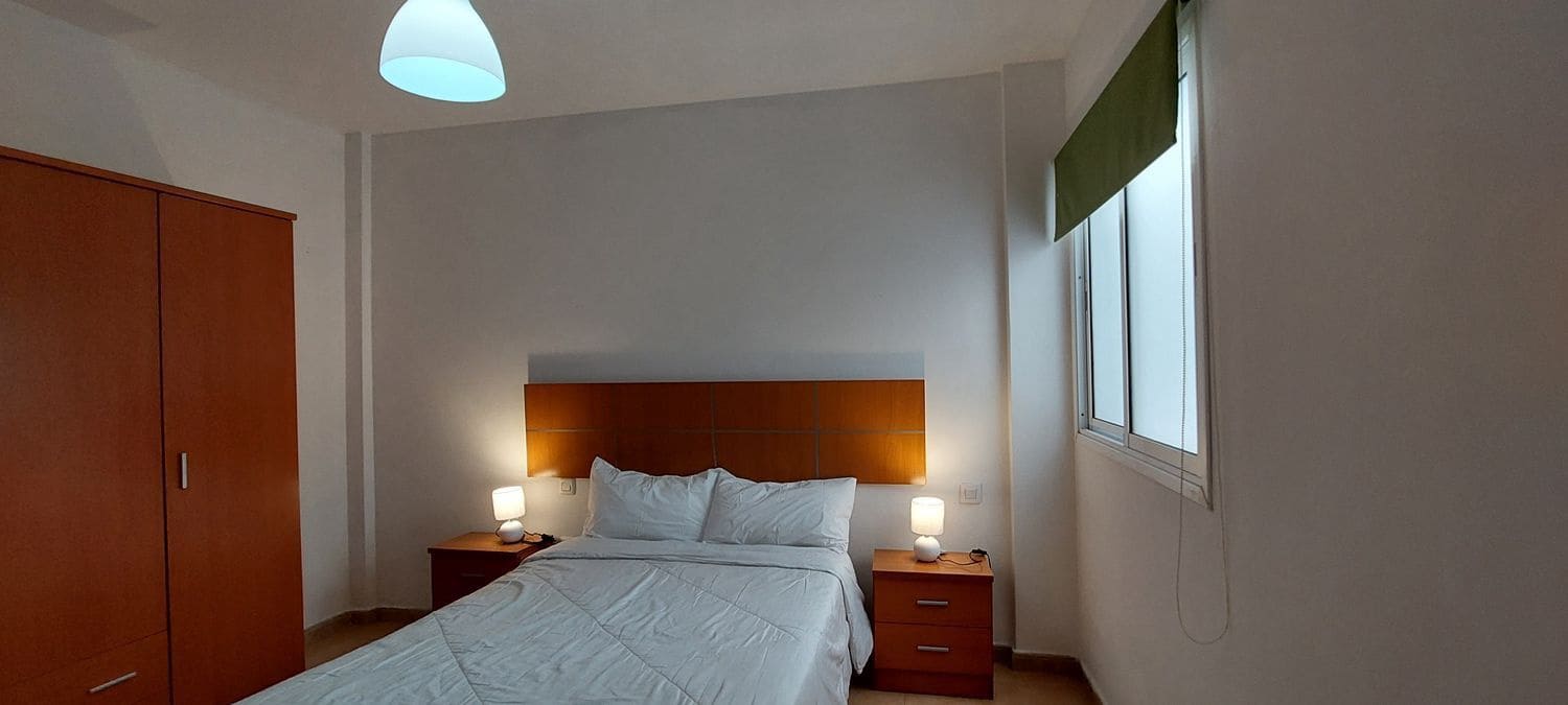 3 soverom Leilighet til leie i Santa Lucia de Tirajana med garasje - € 850 (Ref: 10054524)
