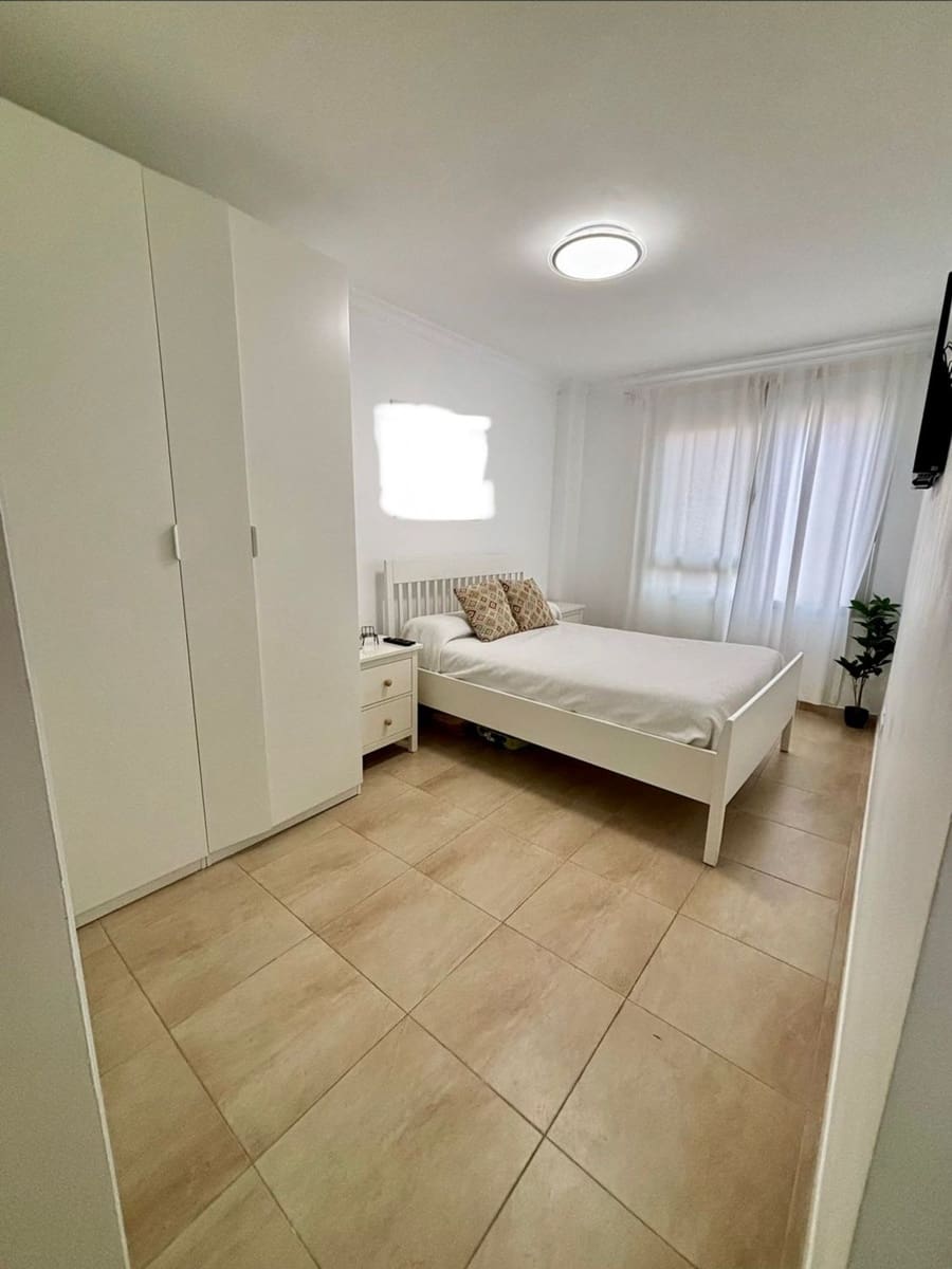 3 bedroom Apartment for sale in Las Palmas de Gran Canaria with garage - € 259,000 (Ref: 10054525)