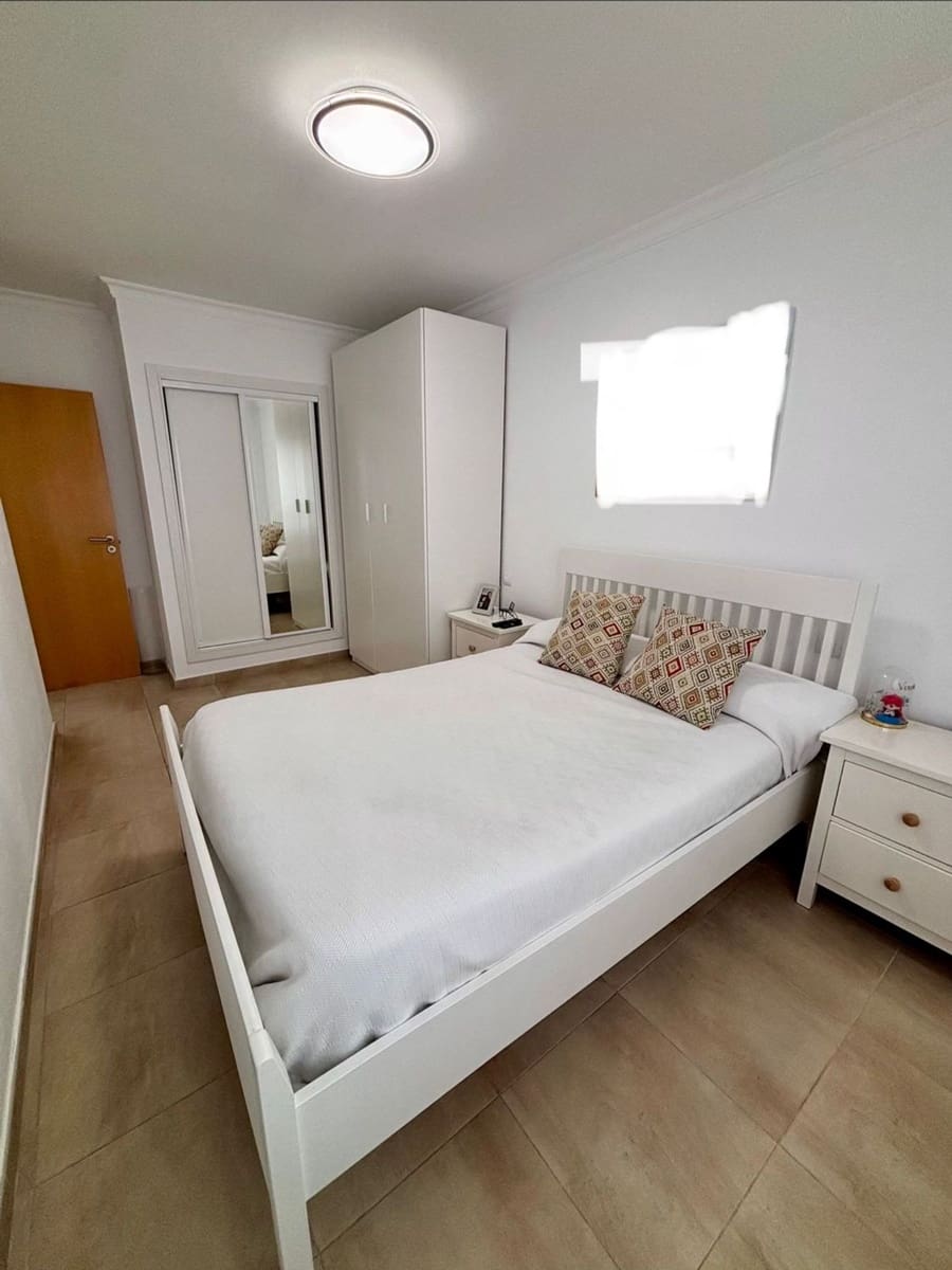 3 bedroom Apartment for sale in Las Palmas de Gran Canaria with garage - € 259,000 (Ref: 10054525)