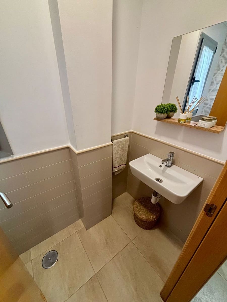 3 bedroom Apartment for sale in Las Palmas de Gran Canaria with garage - € 259,000 (Ref: 10054525)