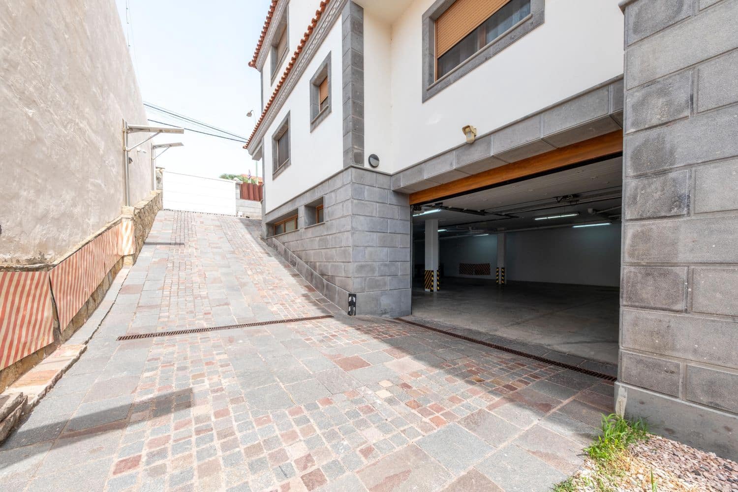 7 bedroom Villa for sale in Las Palmas de Gran Canaria with pool garage - € 790,000 (Ref: 10063719)