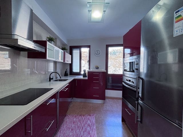3 makuuhuone Huoneisto myytävänä paikassa Carretera Centro, Las Palmas de Gran Canaria mukana 
autotalli - 298 000 € (Ref: 10077356)