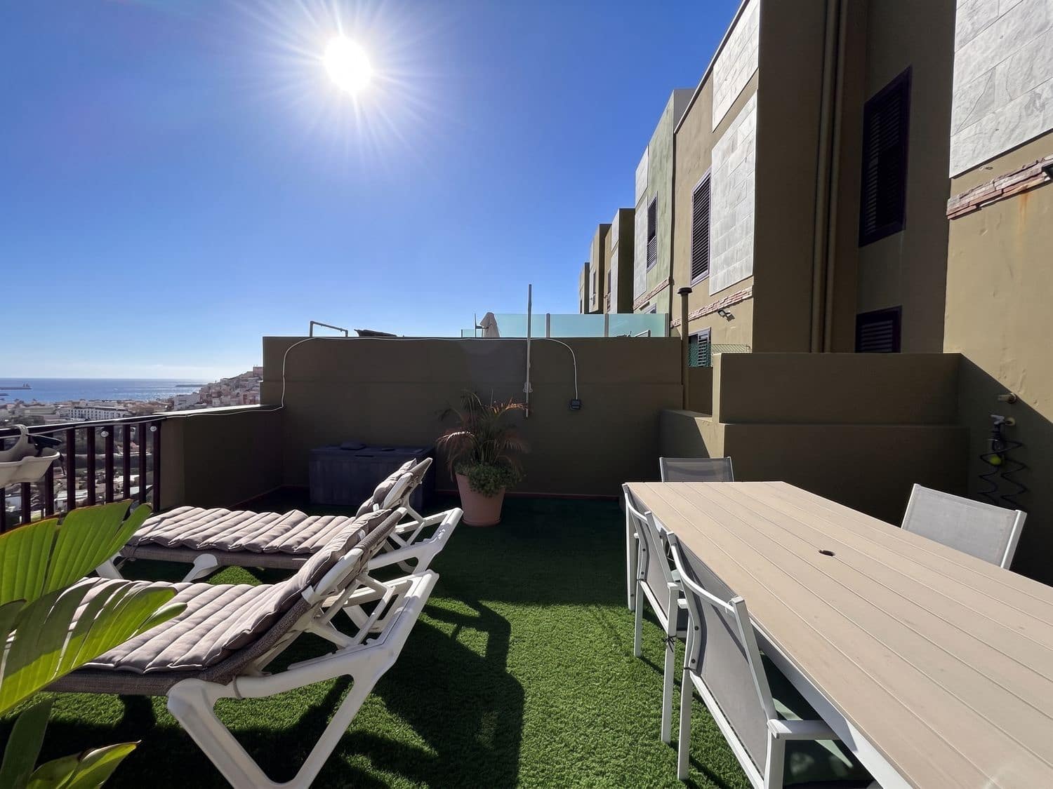 3 makuuhuone Huoneisto myytävänä paikassa Las Palmas de Gran Canaria mukana 
autotalli - 298 000 € (Ref: 10077356)