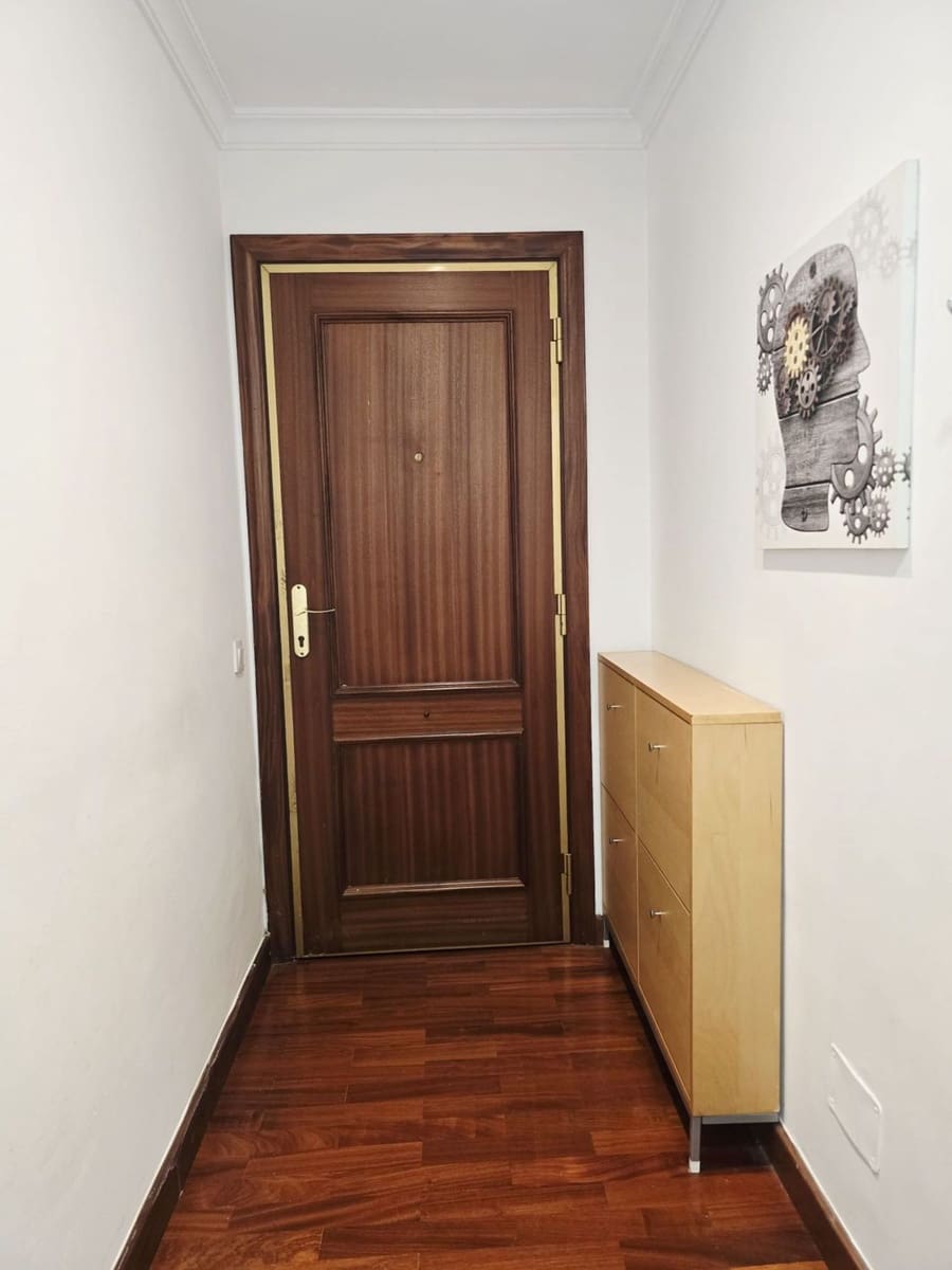 1 soverom Leilighet til salgs i Las Palmas de Gran Canaria med garasje - € 350 000 (Ref: 10077357)