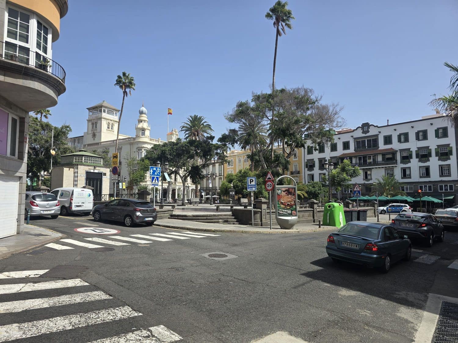 1 soverom Leilighet til salgs i Las Palmas de Gran Canaria med garasje - € 350 000 (Ref: 10077357)