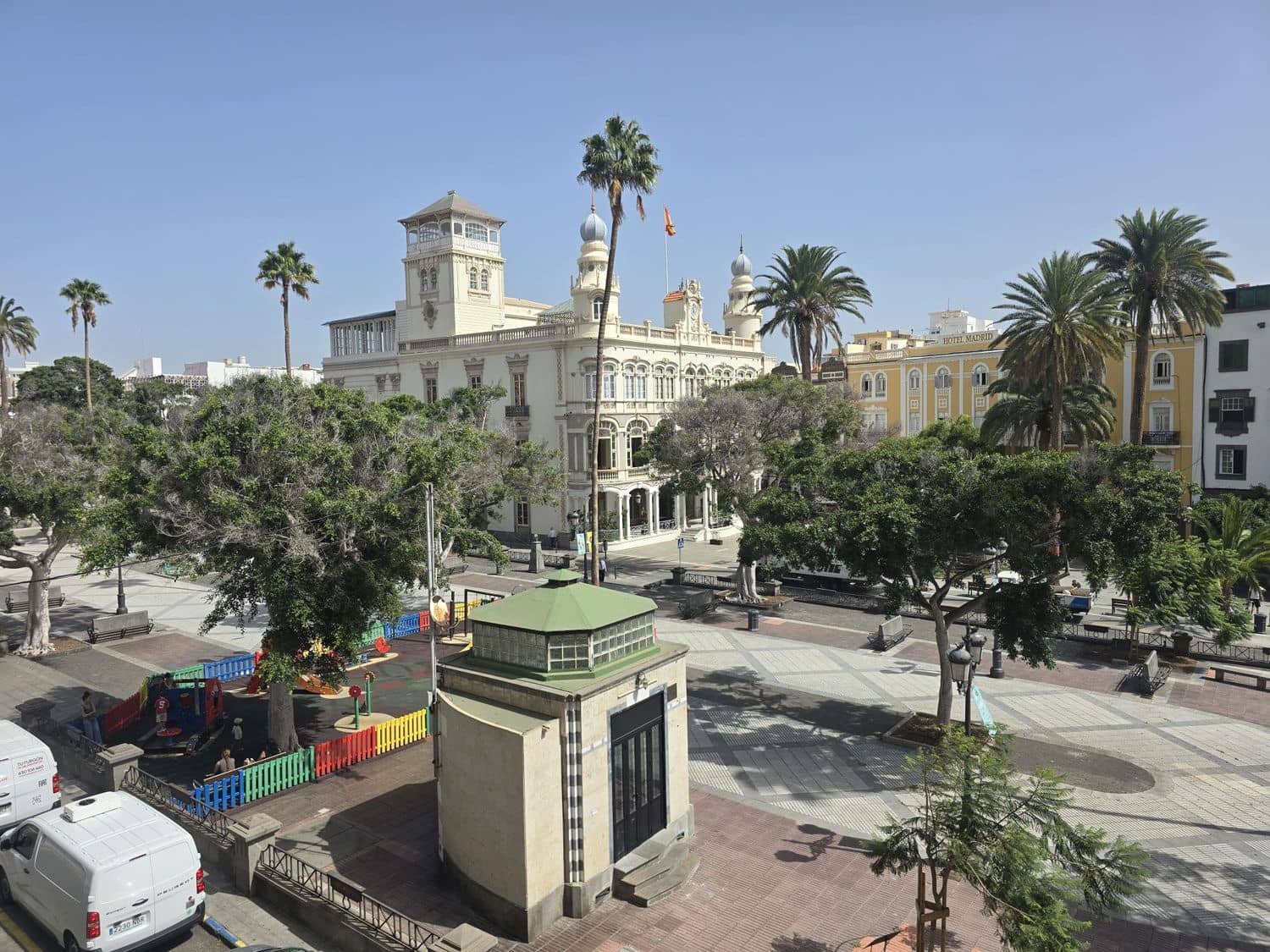 1 soverom Leilighet til salgs i Las Palmas de Gran Canaria med garasje - € 350 000 (Ref: 10077357)