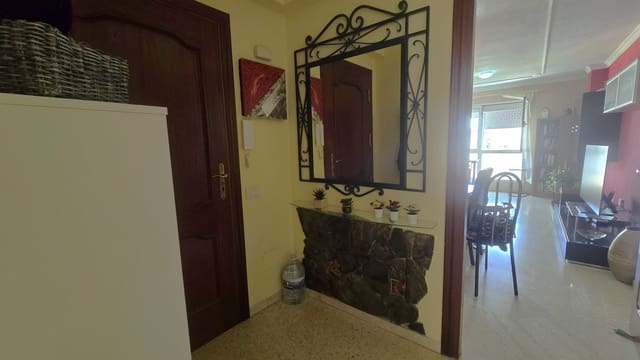 3 makuuhuone Huoneisto myytävänä paikassa Siete Palmas, Las Palmas de Gran Canaria mukana 
autotalli - 338 000 € (Ref: 10094068)