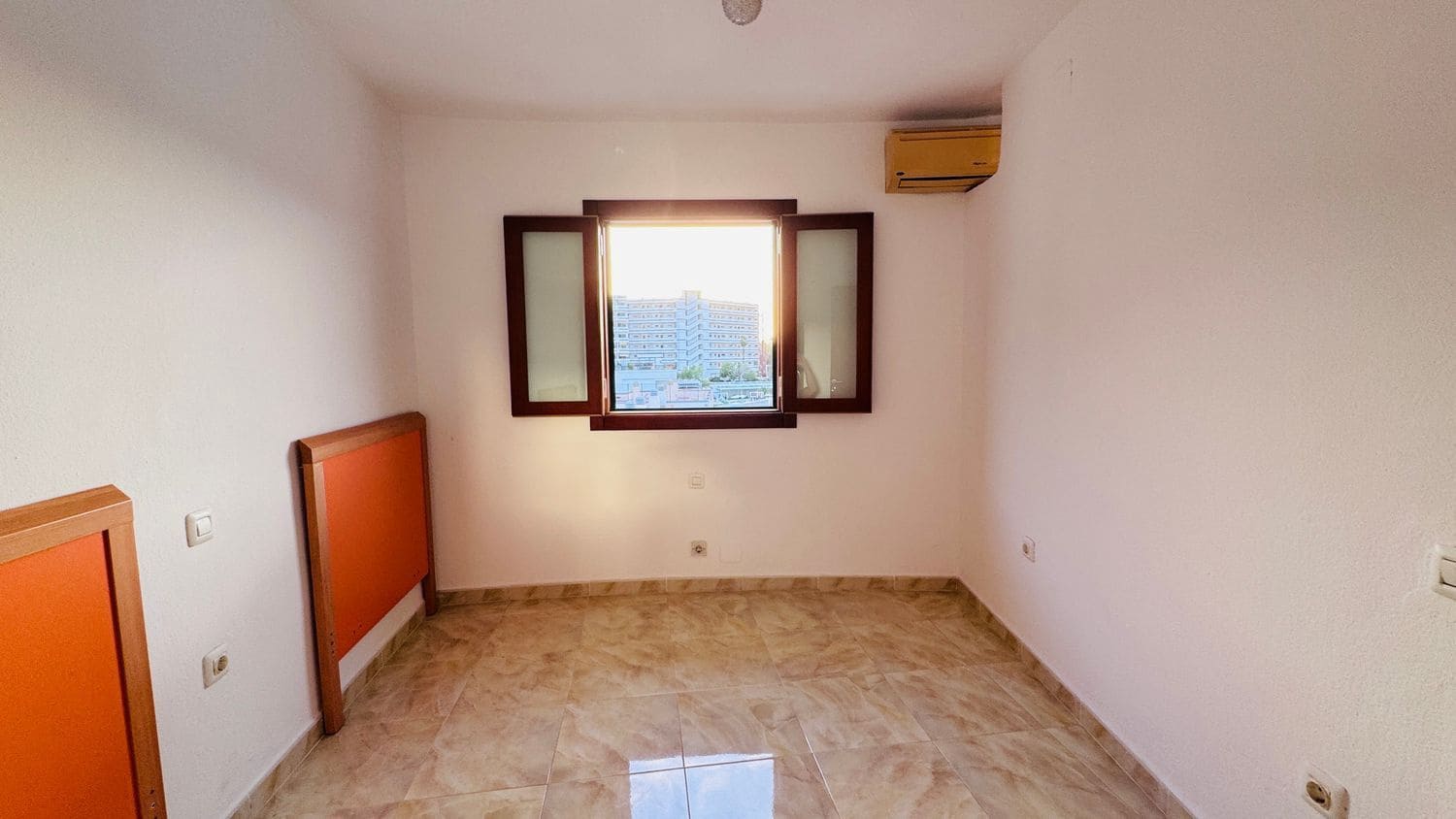 1 sovrum Lägenhet till salu i Playa del Ingles med pool garage - 190 000 € (Ref: 10094069)