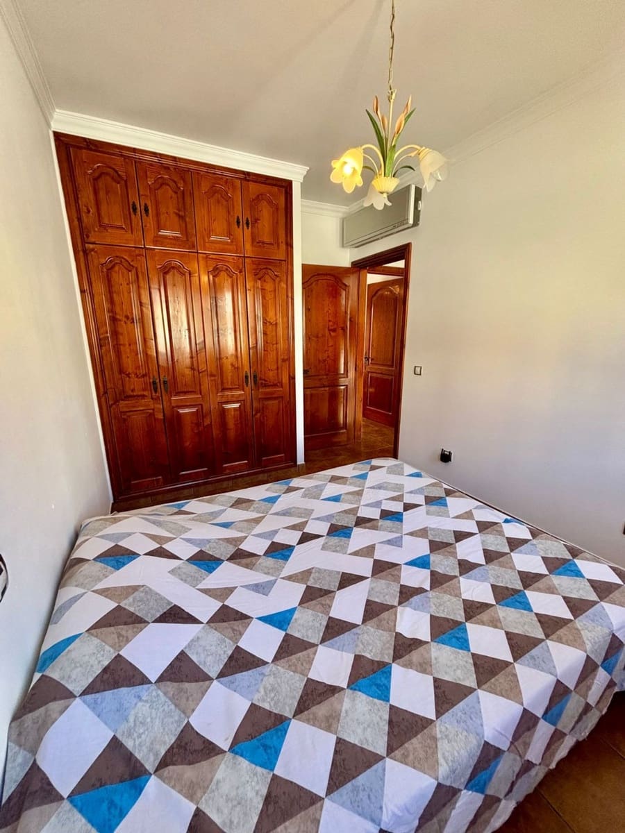 5 bedroom Villa for sale in Arguineguin with pool garage - € 1,100,000 (Ref: 10094070)