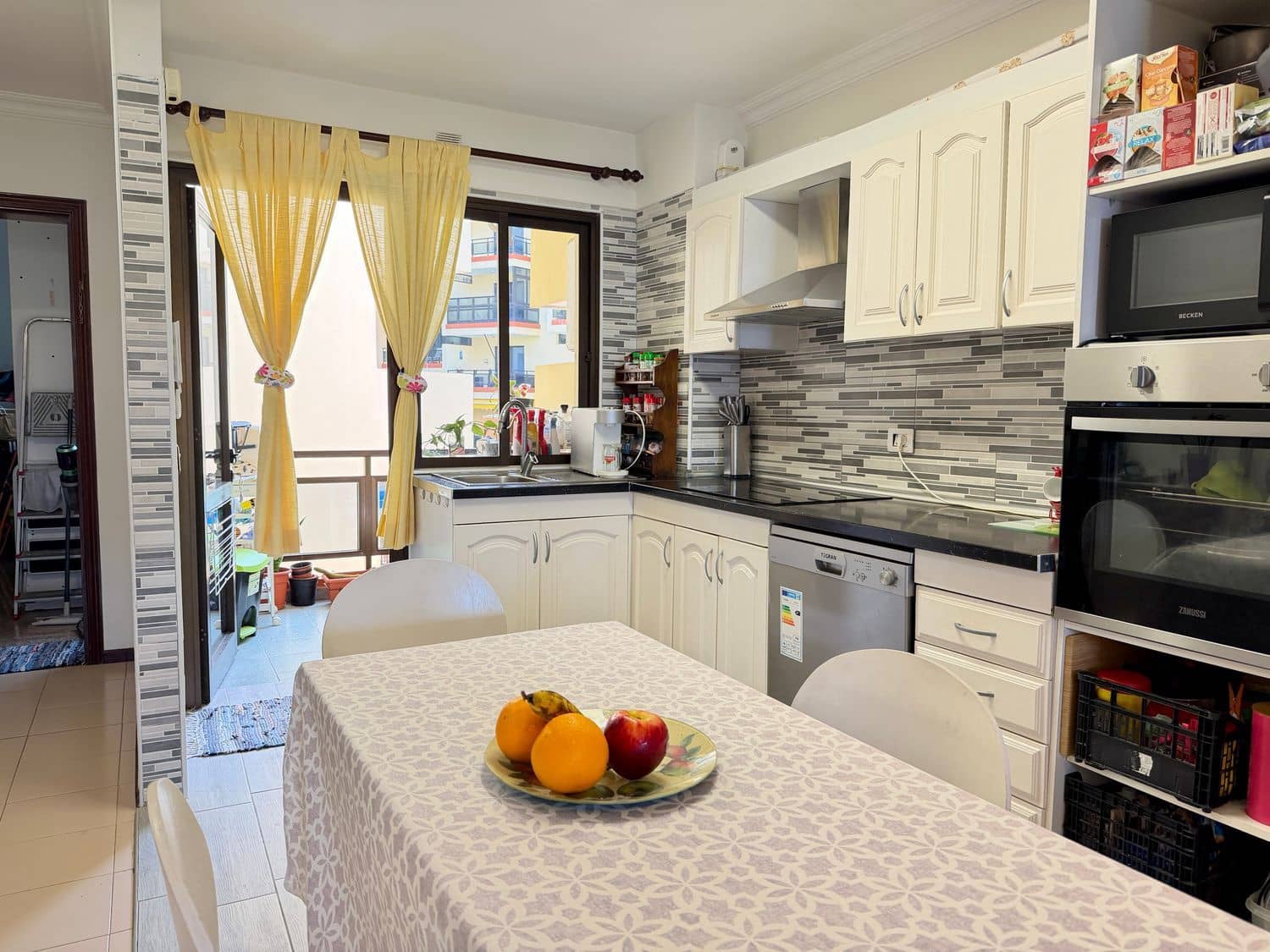 3 soveværelse Lejlighed til salg i Puerto de la Cruz med swimmingpool garage - € 380.000 (Ref: 10118508)