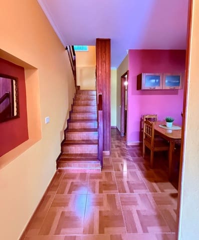 3 chambre Villa/Maison à vendre à Santa Brígida avec garage - 355 000 € (Ref: 10118509)