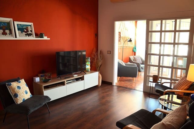 2 sovrum Hus till salu i Agaete med garage - 190 000 € (Ref: 10121088)