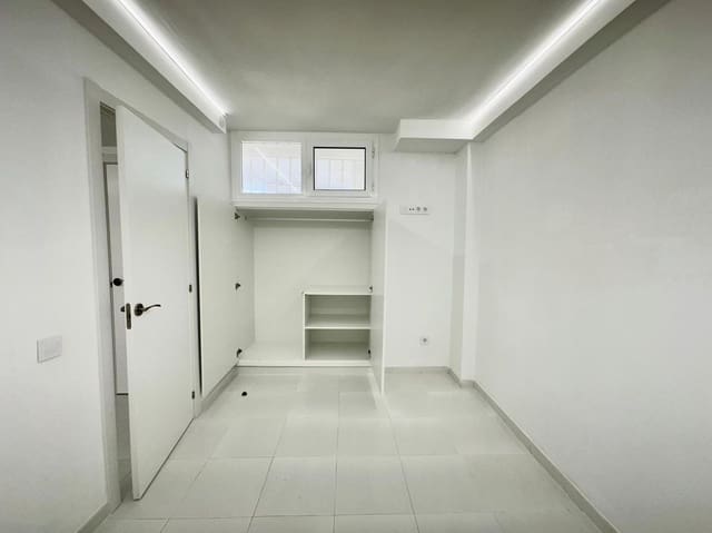 1 chambre Appartement à vendre à Playa del Inglés, San Bartolomé de Tirajana avec piscine garage - 317 000 € (Ref: 10131111)