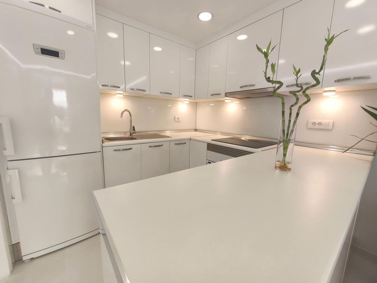 1 chambre Appartement à vendre à Playa del Ingles avec piscine garage - 317 000 € (Ref: 10131111)