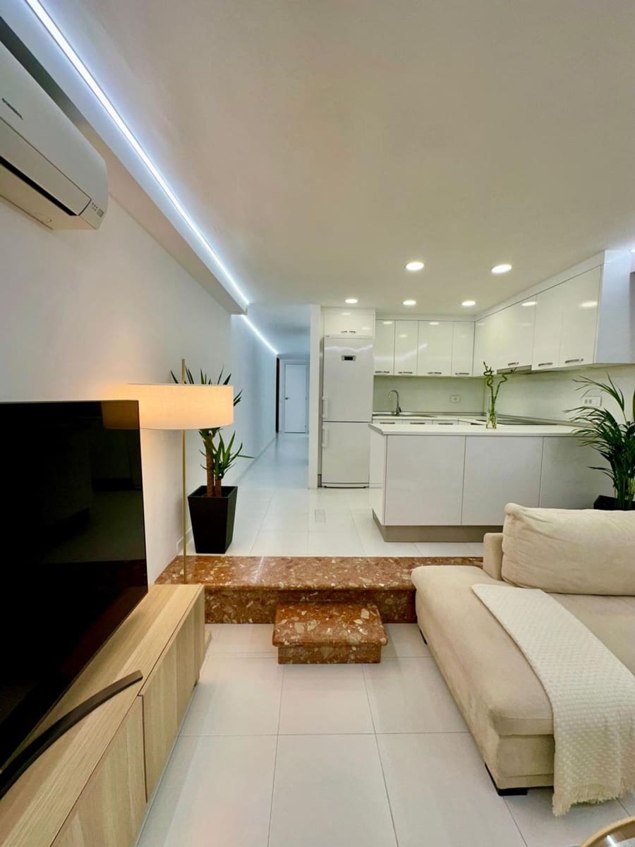 1 chambre Appartement à vendre à Playa del Ingles avec piscine garage - 317 000 € (Ref: 10131111)