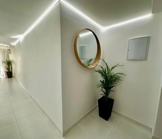 1 chambre Appartement à vendre à Playa del Inglés, San Bartolomé de Tirajana avec piscine garage - 317 000 € (Ref: 10131111)