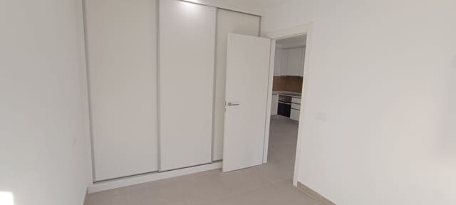 Apartamento en Siete Palmas, Las Palmas de Gran Canaria en alquiler con garaje - 825 € (Ref: 10132313)