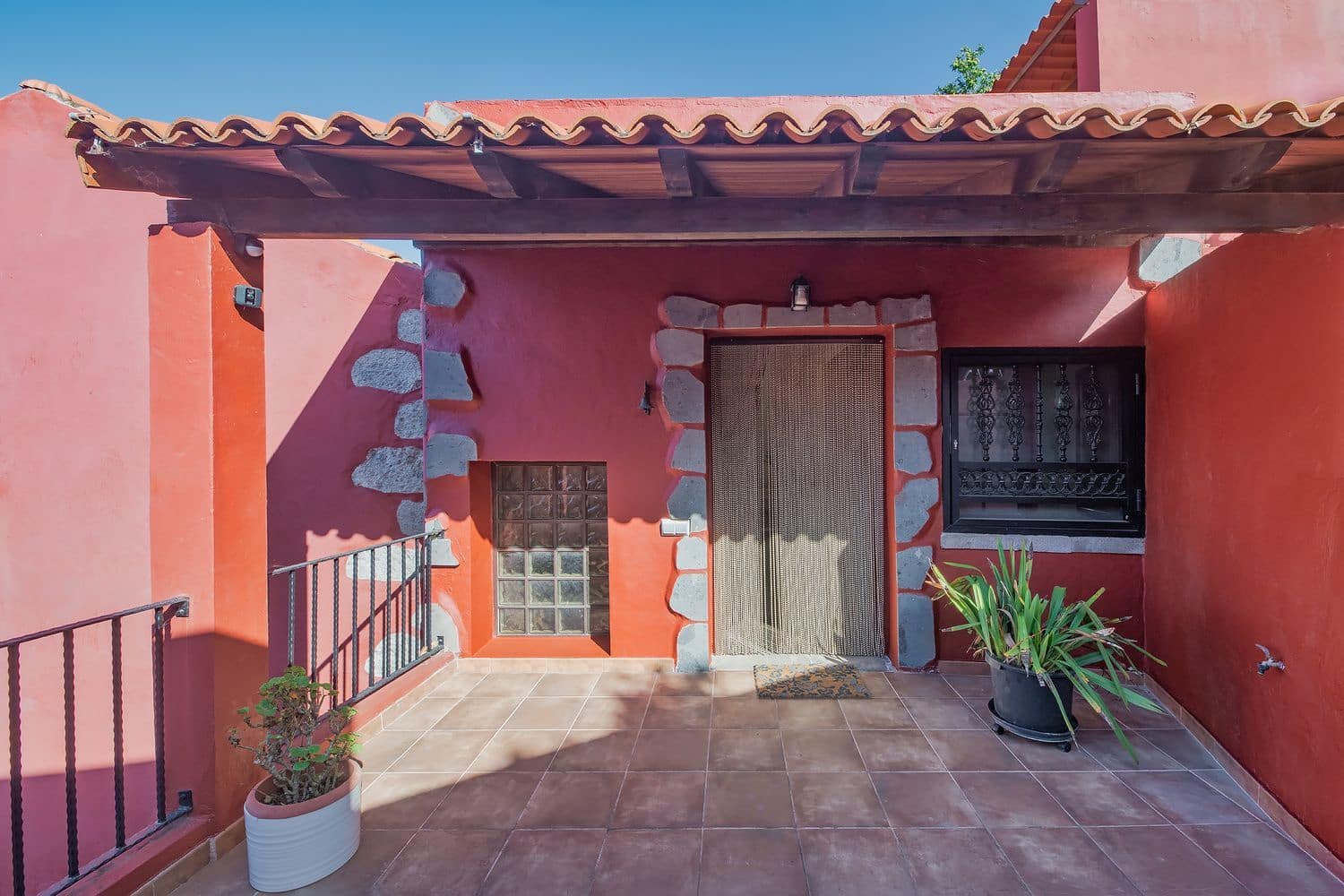 3 bedroom Finca/Country House for sale in Valleseco with garage - € 453,000 (Ref: 10135527)