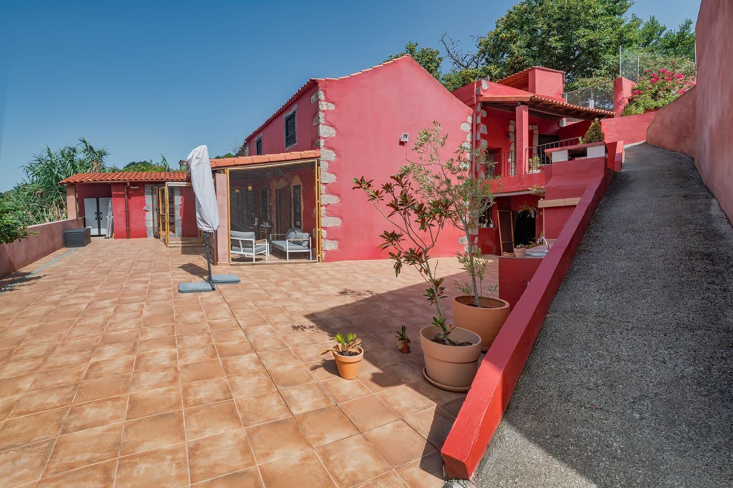 3 bedroom Finca/Country House for sale in Valleseco with garage - € 453,000 (Ref: 10135527)