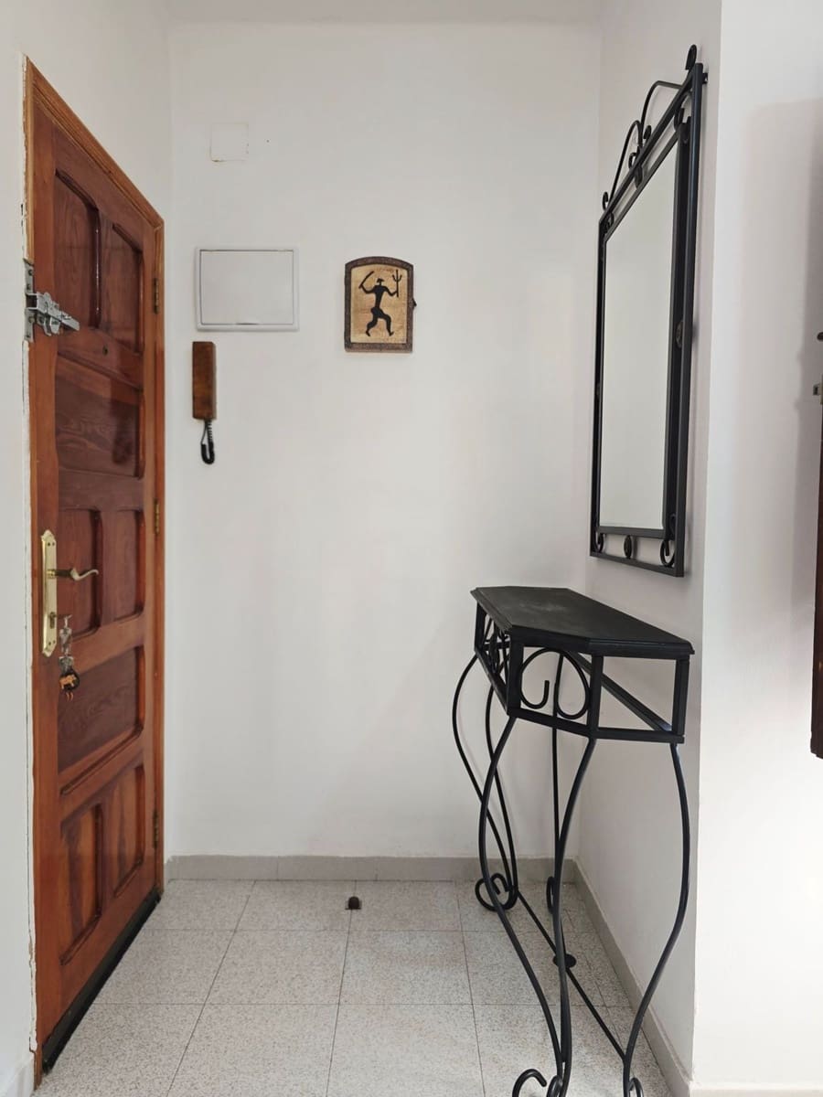 Apartamento de 3 habitaciones en Las Palmas de Gran Canaria en venta con garaje - 136.500 € (Ref: 10139081)