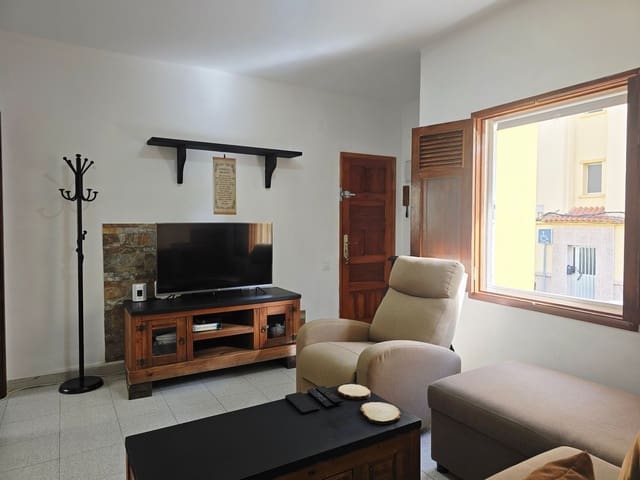 3 soveværelse Lejlighed til salg i Escaleritas, Las Palmas de Gran Canaria med garage - € 136.500 (Ref: 10139081)