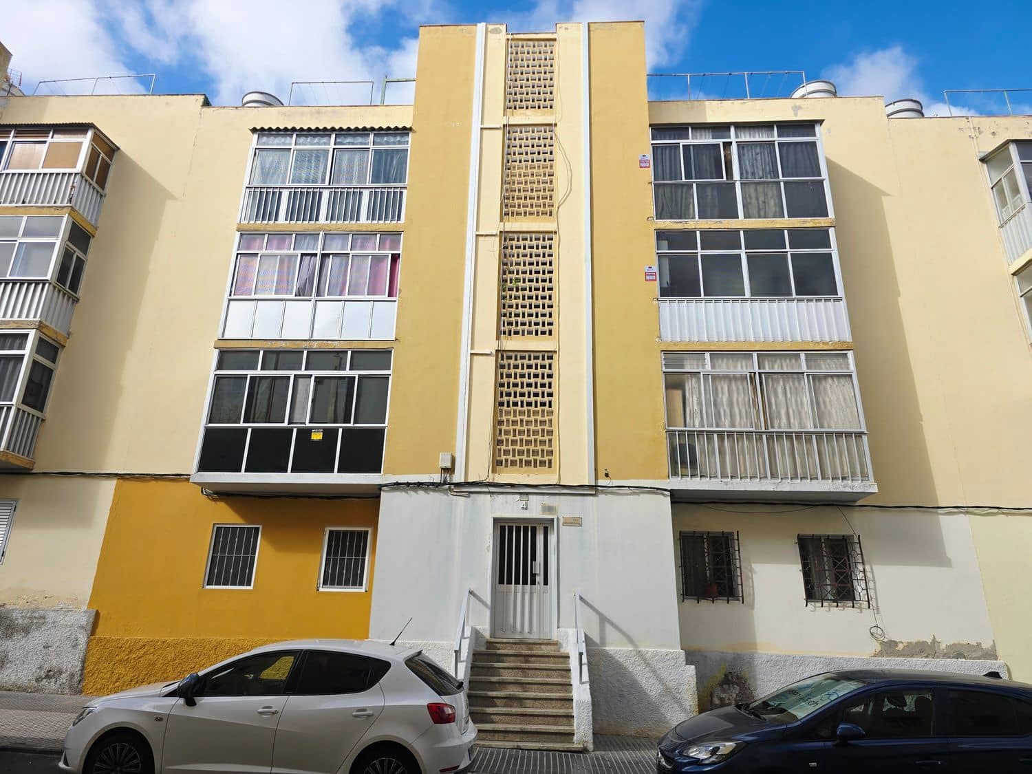 Apartamento de 3 habitaciones en Las Palmas de Gran Canaria en venta con garaje - 136.500 € (Ref: 10139081)