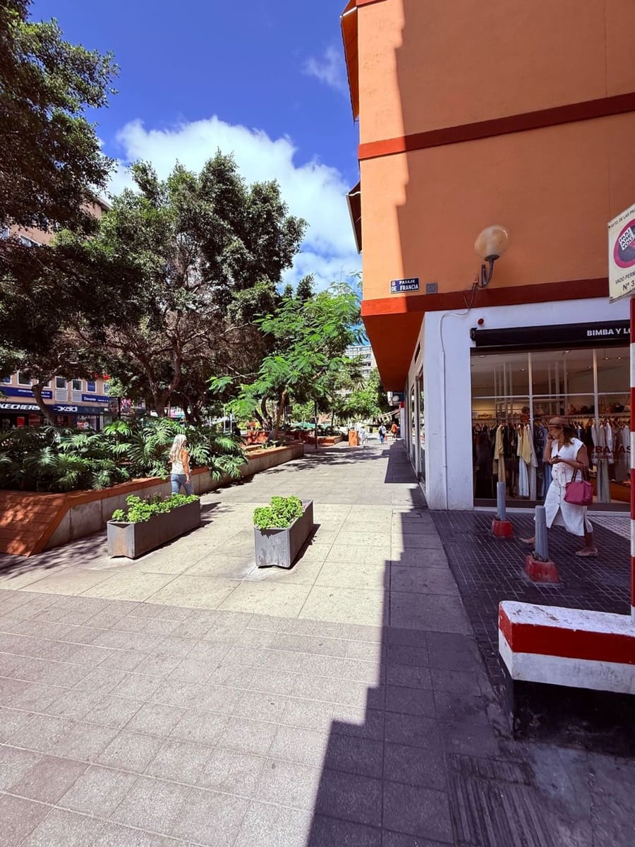3 soveværelse Lejlighed til salg i Las Palmas de Gran Canaria med garage - € 465.000 (Ref: 10141474)